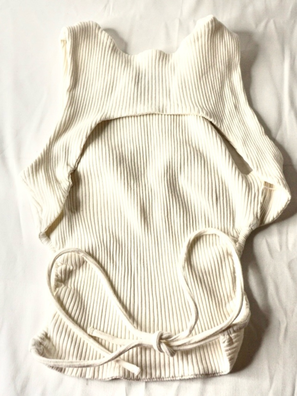 Luvalot Ivory Ribbed Crop Tank Top - Picture 2 of 3
